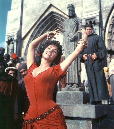 巴黎圣母院剧照的剧照