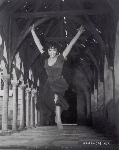 巴黎圣母院剧照的剧照