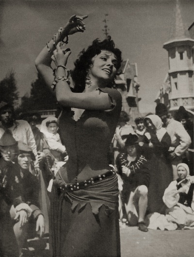 巴黎圣母院剧照的剧照