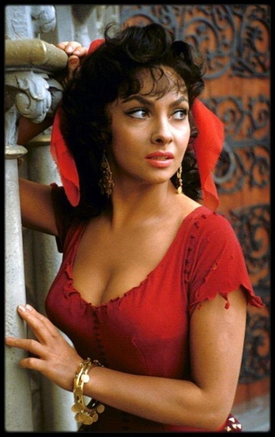 巴黎圣母院剧照的剧照