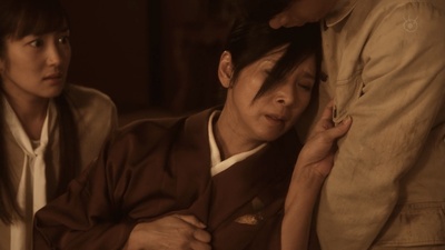 犬神家族剧照的剧照