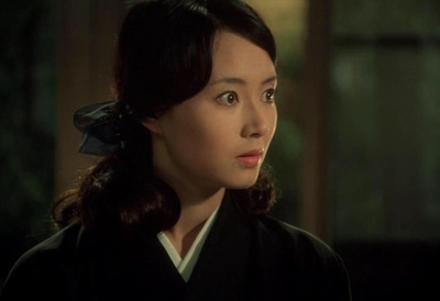 犬神家族剧照的剧照