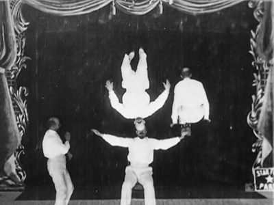 不可能的平衡剧照的剧照