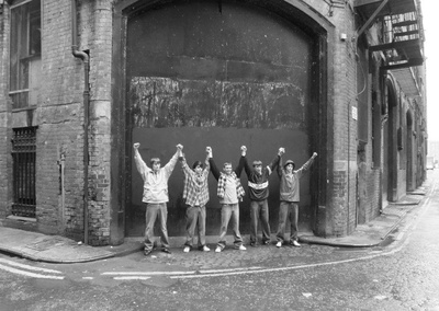 斯派克岛冒险之旅——致一群迷弟的青春剧照的剧照