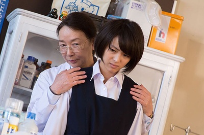 东京无国籍少女剧照的剧照