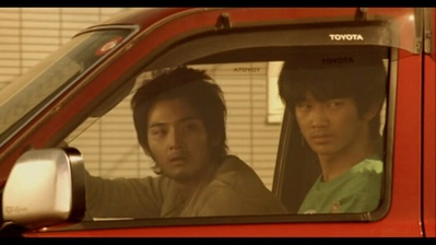 鸭子和野鸭子的投币式自动存放柜剧照的剧照