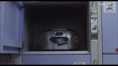 鸭子和野鸭子的投币式自动存放柜剧照的剧照