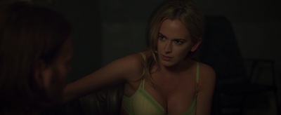 翻不去的一页剧照的剧照