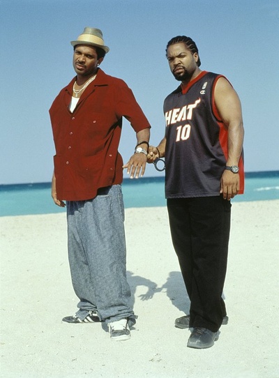 一切为了钱剧照的剧照