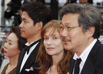 在异国剧照的剧照