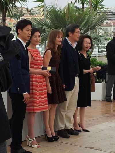 在异国剧照的剧照