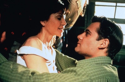 爱在他乡剧照的剧照