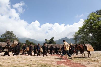 情比山高剧照的剧照