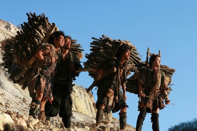 暗堡里的三恶人剧照的剧照