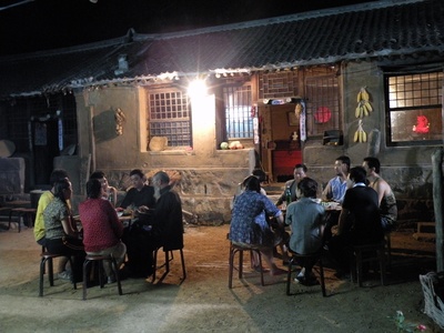 敲天堂之门剧照的剧照