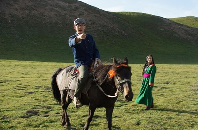 难忘金银滩剧照的剧照