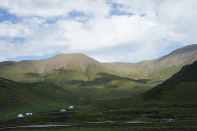 难忘金银滩剧照的剧照