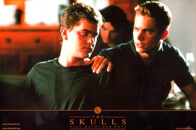 圣堂风云剧照的剧照