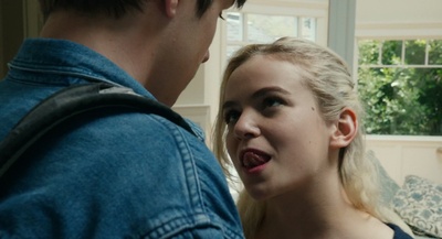 成为查理剧照的剧照