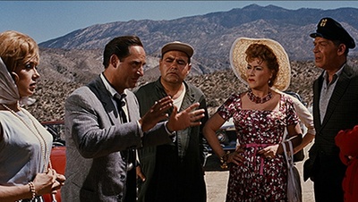 疯狂世界剧照的剧照