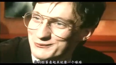 短发和卷发剧照的剧照