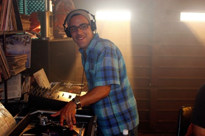 感受热浪剧照的剧照