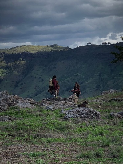 爱与怪物剧照的剧照