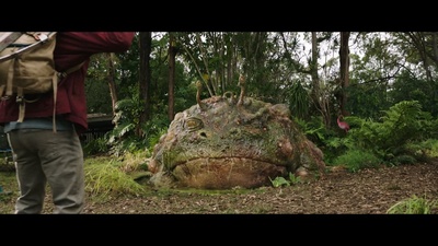 爱与怪物剧照的剧照