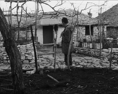 重建剧照的剧照