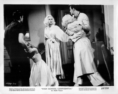 中学机密剧照的剧照