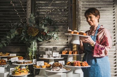 萨拉甜品店剧照的剧照