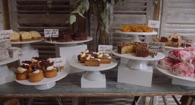 萨拉甜品店剧照的剧照