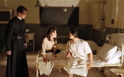 驱魔人前传剧照的剧照