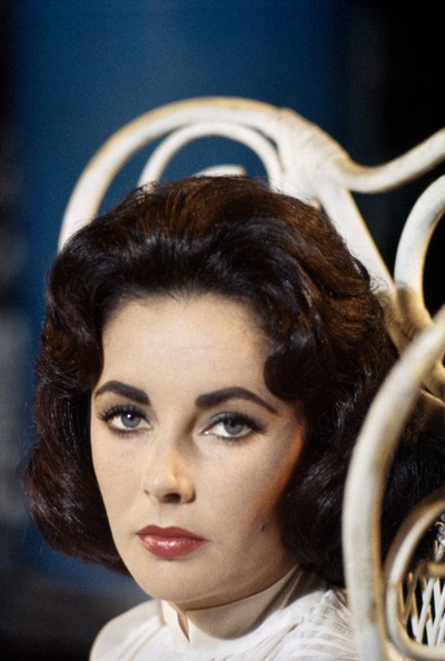 夏日痴魂剧照的剧照