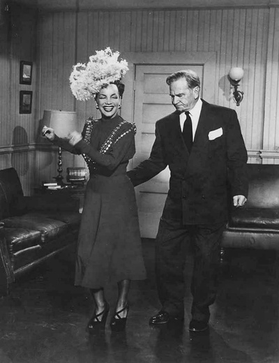 玉女嬉春剧照的剧照