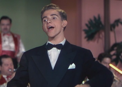 玉女嬉春剧照的剧照