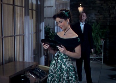 玉女嬉春剧照的剧照