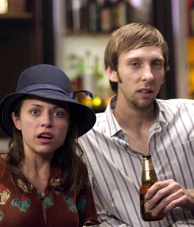 爱上野猪妹剧照的剧照