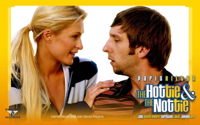 爱上野猪妹剧照的剧照