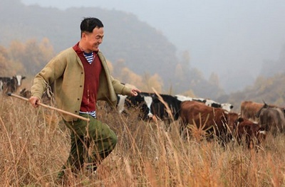 一个人的皮影戏剧照的剧照