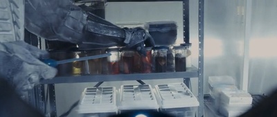 隔绝剧照的剧照