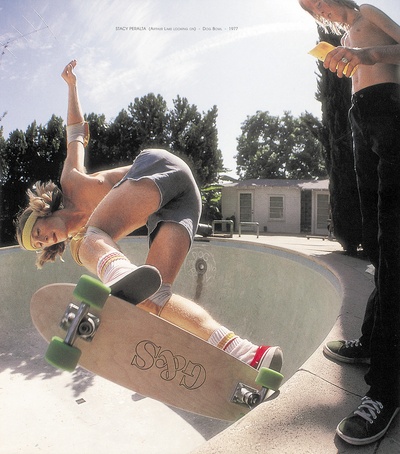 狗镇和滑板少年剧照的剧照