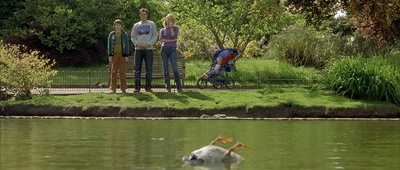 关于一个男孩剧照的剧照