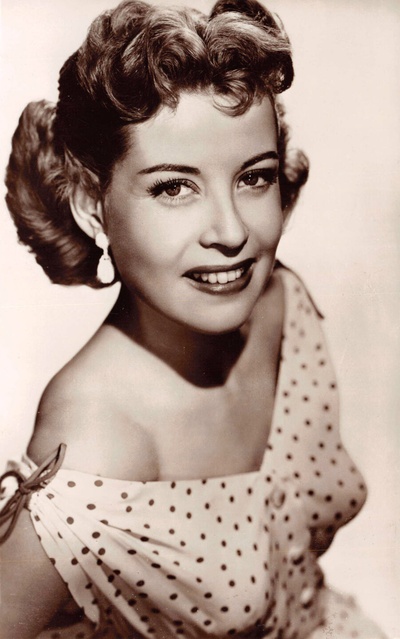 在棕榈树中寻求庇护剧照的剧照