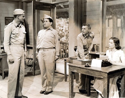 在棕榈树中寻求庇护剧照的剧照