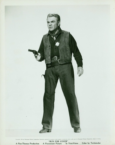 寻求庇护剧照的剧照