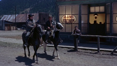 寻求庇护剧照的剧照