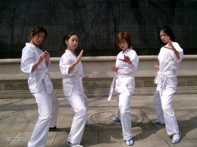 空手道少女组剧照的剧照