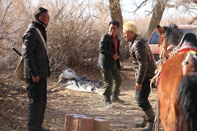 枪过境剧照的剧照