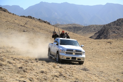 枪过境剧照的剧照